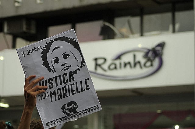 El día 8 de marzo brasileñas salieron a las calles en memoria de Marielle Franco