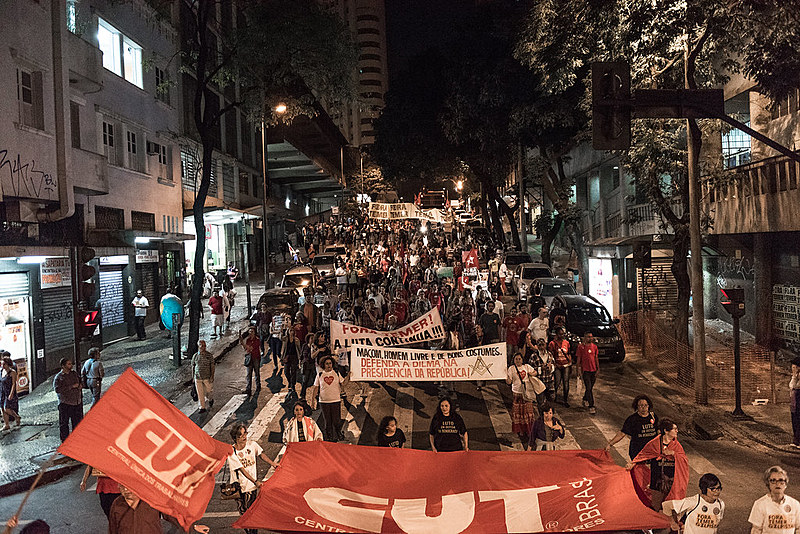 André:  a luta institucional descolada do movimento social real foi um grave erro, assim como aceitar a normalização golpista acumulando para 2018 pode ser mais uma ilusão