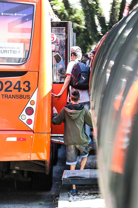 "Não é um fenômeno isolado, nem uma ação de infratores. É uma questão de sobrevivência", garante André Castelo Branco Machado, integrante da Plenária Popular do Transporte