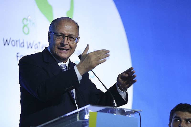 O governo tucano nunca assumiu publicamente que as pessoas que estavam na ponta da linha daquelas redes, viviam sob racionamento