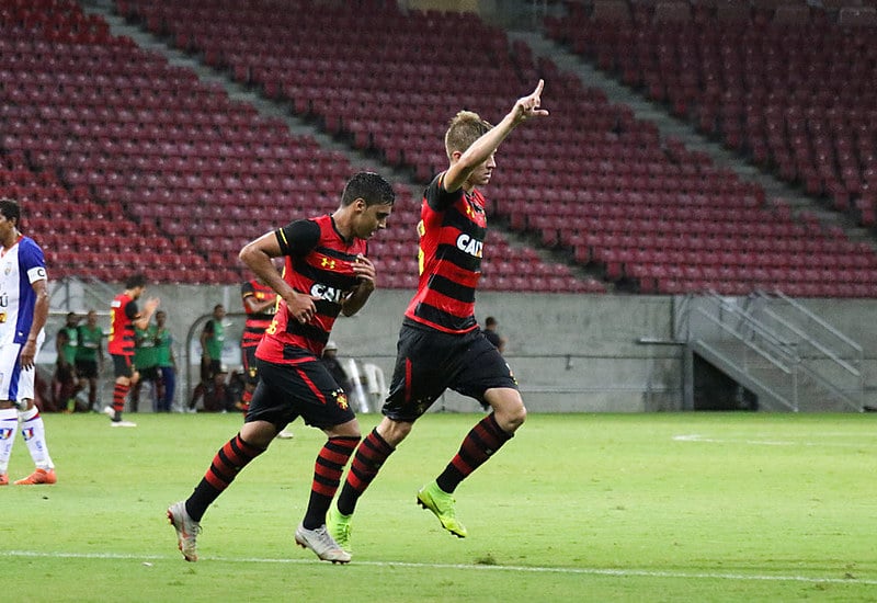 No Pernambucano, Sport bateu o Vitória por 2x0