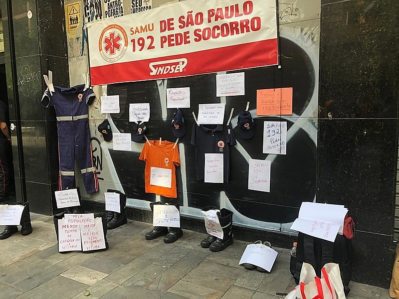 Iintervenção sobre os problemas causados pela reestruturação