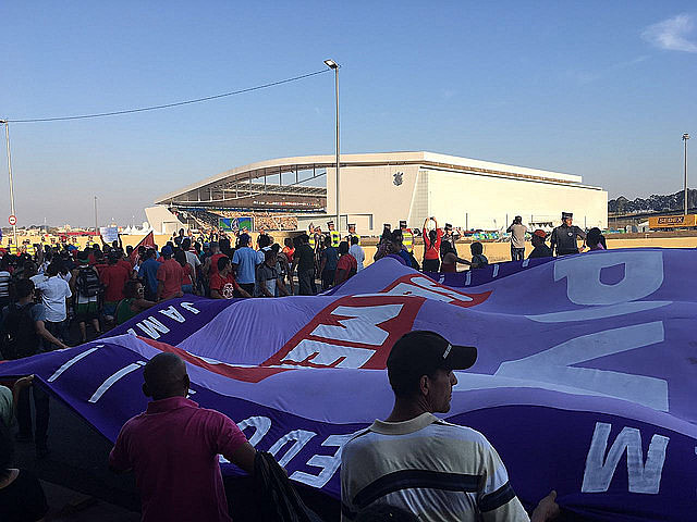 Acto “Fuera Temer SP, #OcupaOlimpiada, frente al Itaquerão