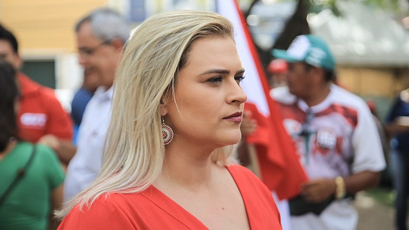 "Pernambuco vem sofrendo bastante com o desgoverno que estamos passando", afirma a vereadora.