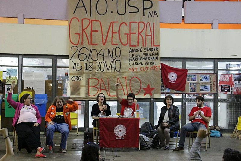 Ato aconteceu nesta quarta-feira (27), na Faculdade de Filosofia, Letras e Ciências Humanas da USP