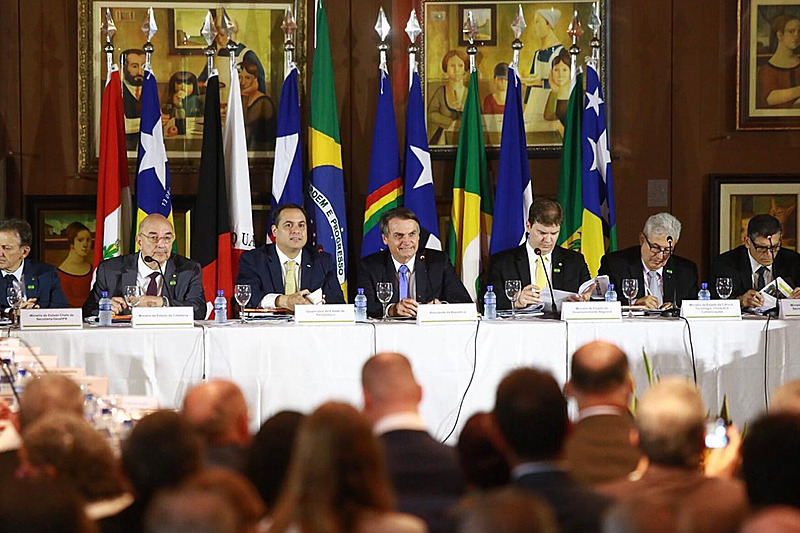 Bolsonaro se reuniu com governadores dos estados do Nordeste, Minas Gerais e Espírito Santo