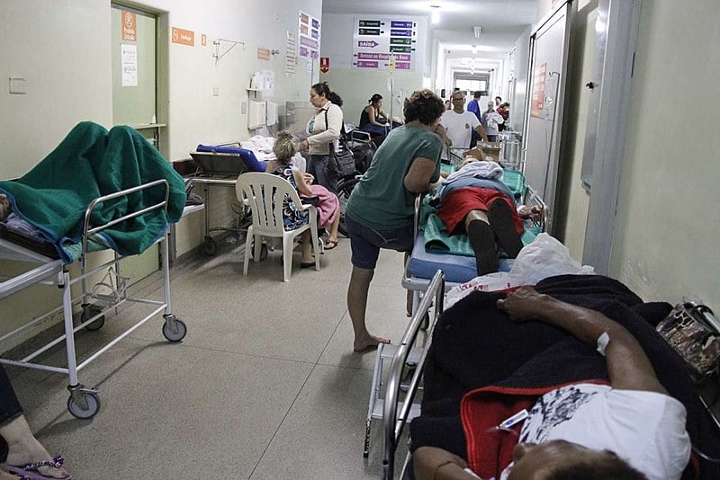 Pessoas podem morrer se governo Temer fizer cortes na saúde