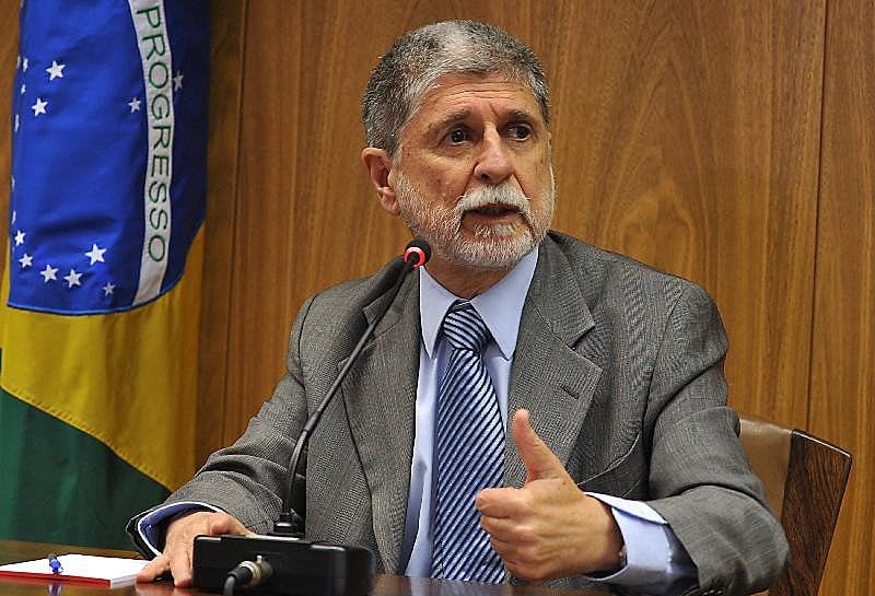 O ex-ministro de Defesa Celso Amorim disse que a conduta pede um posicionamento enérgico por parte da Unasul e do Mercosul