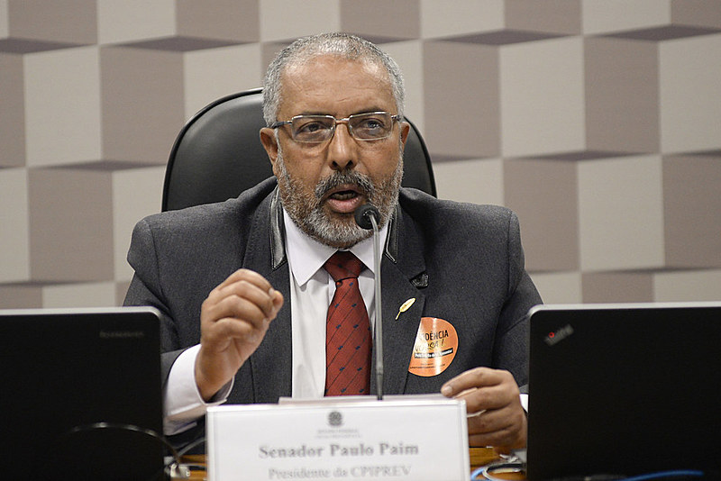 Membro da oposição, senador Paulo Paim (PT-RS) foi escolhido presidente da CPI da Previdência
