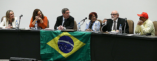 Debate no I Encontro Nacional da Frente Brasil de Juristas pela Democracia (FBJD), nesta terça (5)