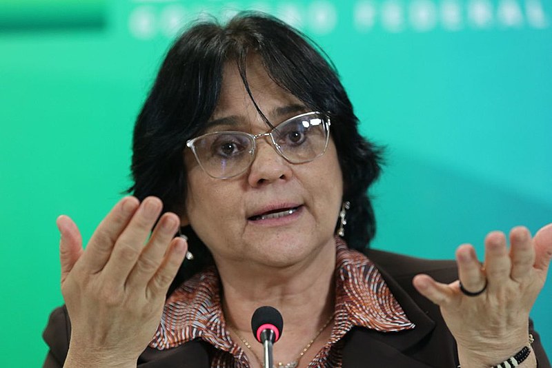 Abstinência como indicação contraceptiva não é defendida por órgãos internacionais, que recomendam a educação sexual