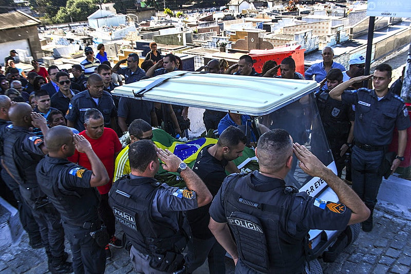 Segundo psicanalista entrevistado pelo Brasil de Fato, policiais sofrem de transtornos como depressão, dependências químicas e agressividade