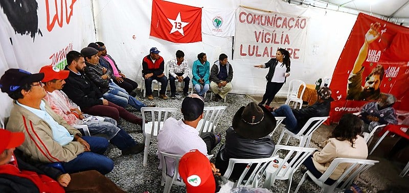 Quilombolas da Comunidade Invernada Paiol de Telha, de Reserva do Iguaçu, participaram de bate-papo sobre racismo institucional