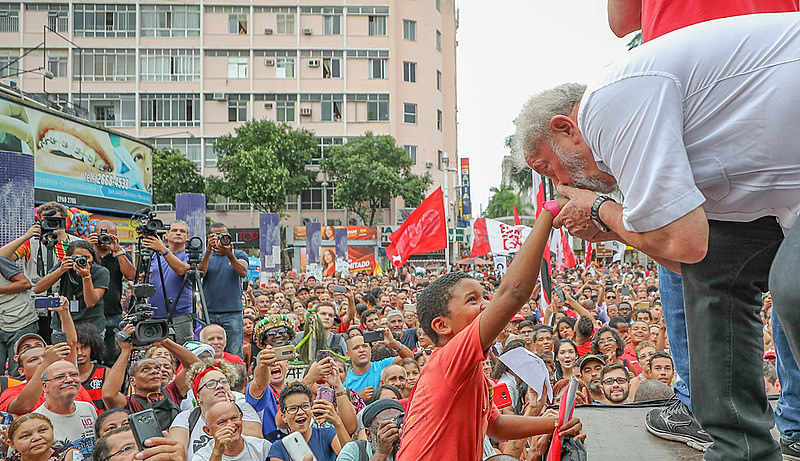 Ex-presidente Lula em visita a Nova Iguaçu, no Rio de Janeiro