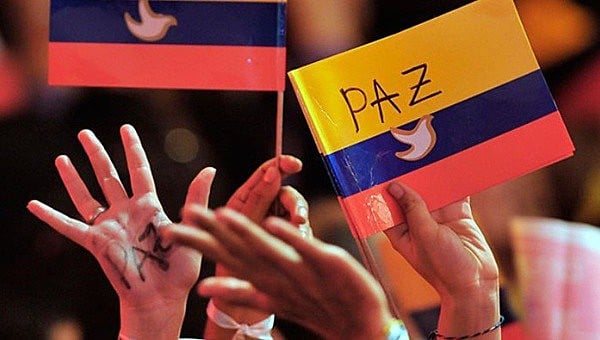 Acordos de paz tentam por fim ao histórico conflito armado na Colômbia
