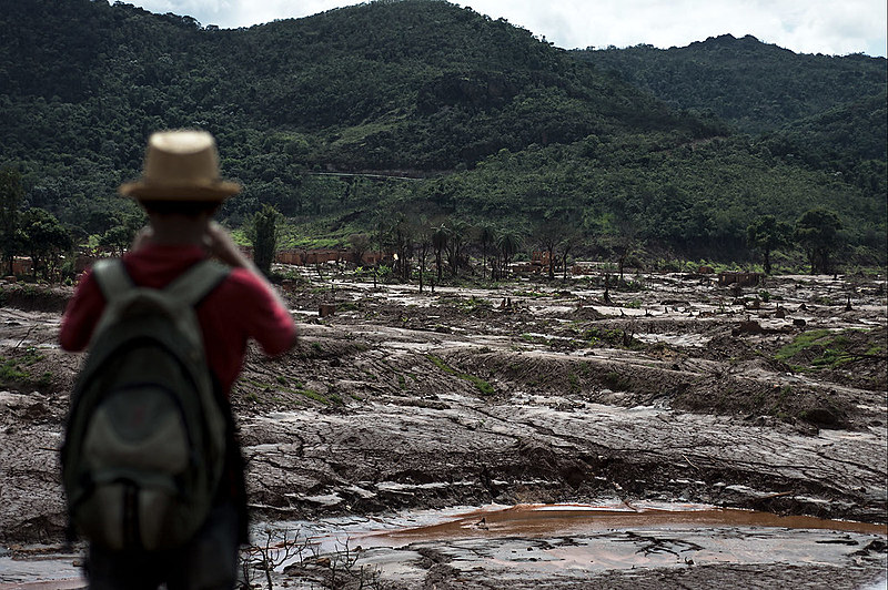 Sin embargo, el Río Doce continua recibiendo el lodo de Bento Rodrigues, que está siendo cargada por las lluvias de los últimos meses
