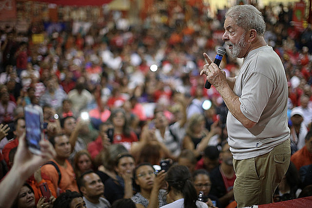 Defesa de Lula segue apresentando instrumentos jurídicos para manter Lula como candidato oficial da chapa petista