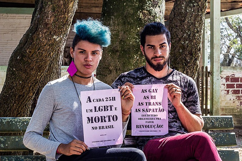 Coletivo LGBT Sem Terra espalhou cartazes sobre diversidade em todo o parque de eventos da Lapa, sede da Jornada de Agroecologia