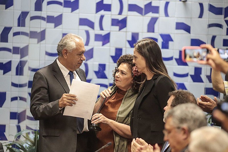 Em reunião com opositores de Bolsonaro, Jose Kinn Franco recebeu manifestações de apoio político e solidariedade na Câmara dos Deputados