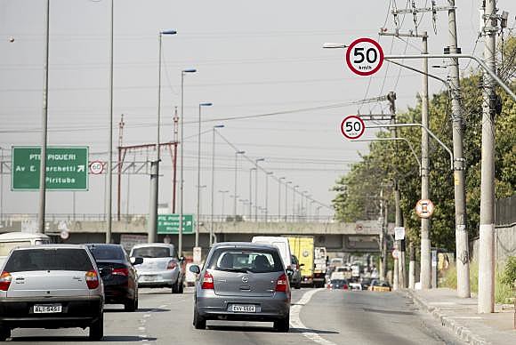 Velocidade nas marginais poderá ser alterada a meia noite desta quarta-feira (24)