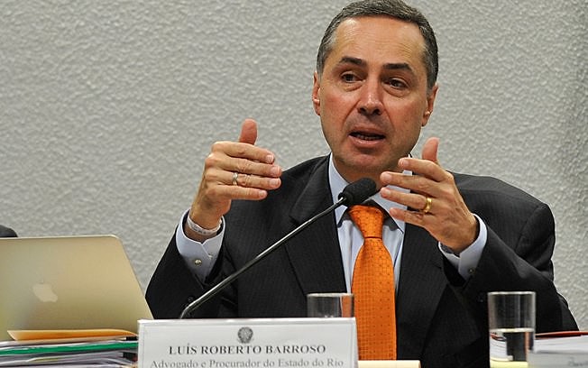Ministro do STF, Luís Roberto Barroso concedeu liminar neste sábado (4)