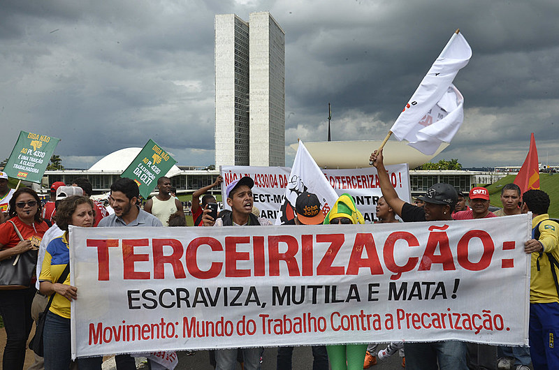 População tem se mobilizado contra retrocessos trabalhistas