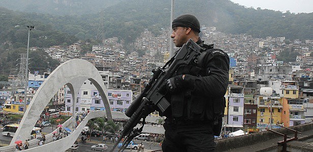O governador Wilson Witzel admitiu aos jornais O Globo e Extra que os atiradores de elite já estão sendo usados no estado do Rio