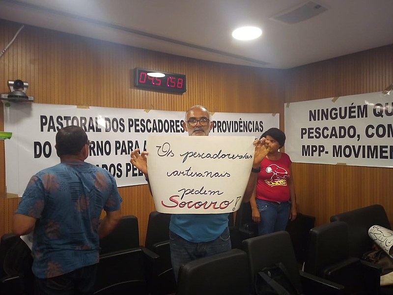 Enquanto as análises de contaminação do pescado ainda não foram realizadas, existe dificuldade em vender os produtos