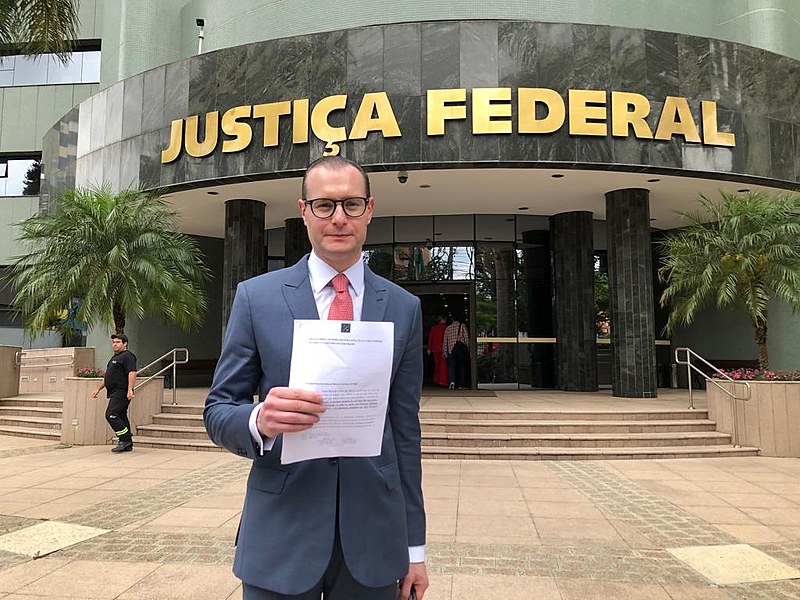 Cristiano Zanin participou de coletiva de imprensa na manhã desta sexta-feira (8)
