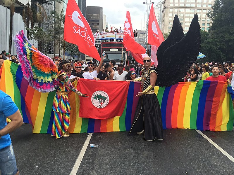 O recém-criado coletivo LGBT do MST participou da Parada do Orgulho Gay em SP neste ano