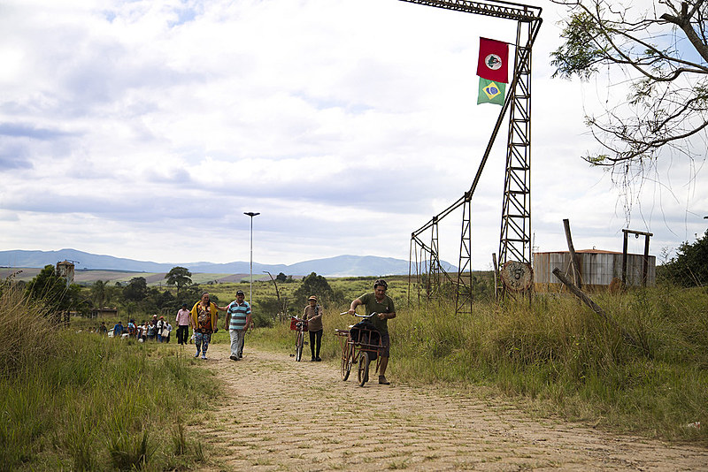 A ocupação da área começou em 1998 e passou por muitas complicações