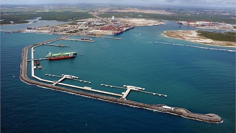 Vista do porto de Suape, em PE