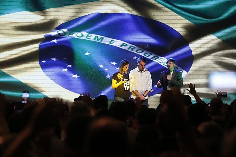 Para estudiosa, pastores parlamentares usam agenda moral como "cortina de fumaça" para esconder interesses econômicos