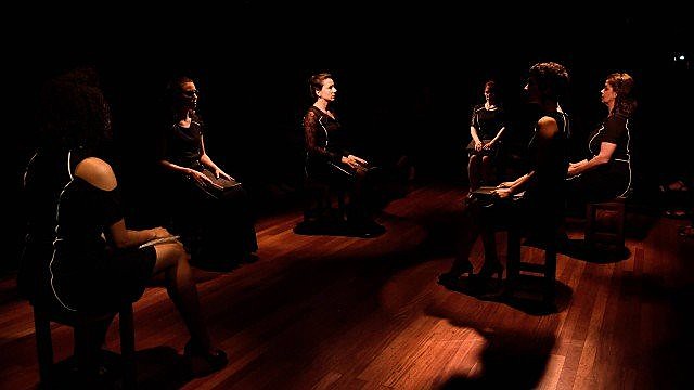 A obra é assinada pelo advogado e dramaturgo Ricardo Leite Lopes e pela diretora teatral Sílvia Monte - servidora do TJRJ
