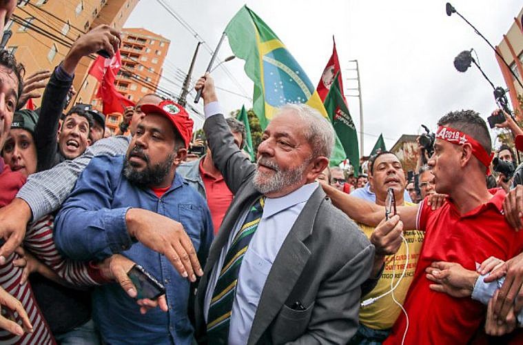 Celso Amorim y otras personalidades brasileñas e internacionales impulsan el manifiesto “Elección sin Lula es fraude”