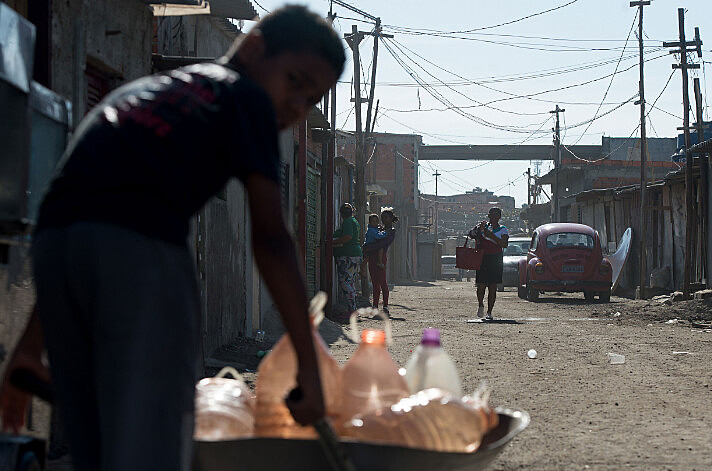Presidente interino contratou a construção de moradias pelo Minha Casa Minha Vida apenas para as famílias com renda entre R$ 2.351 e R$ 6.500