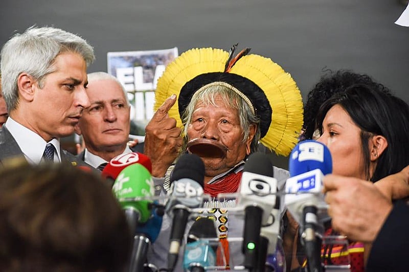 Em desagravo coletivo, indígenas, parceiros e parlamentares de oposição criticaram discurso do presidente na ONU