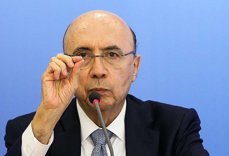 Ministro da Fazenda, Henrique Meirelles, trabalha para retirar os pobres do orçamento público