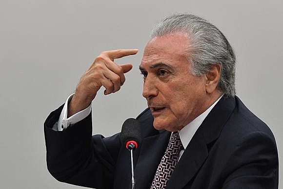 Temer tornou-se um fantasma político sem condições de continuar no cargo