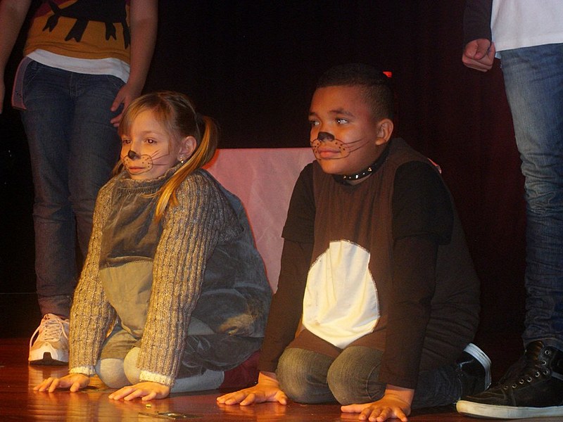 Curso de teatro é voltado para crianças de 7 a 12 anos