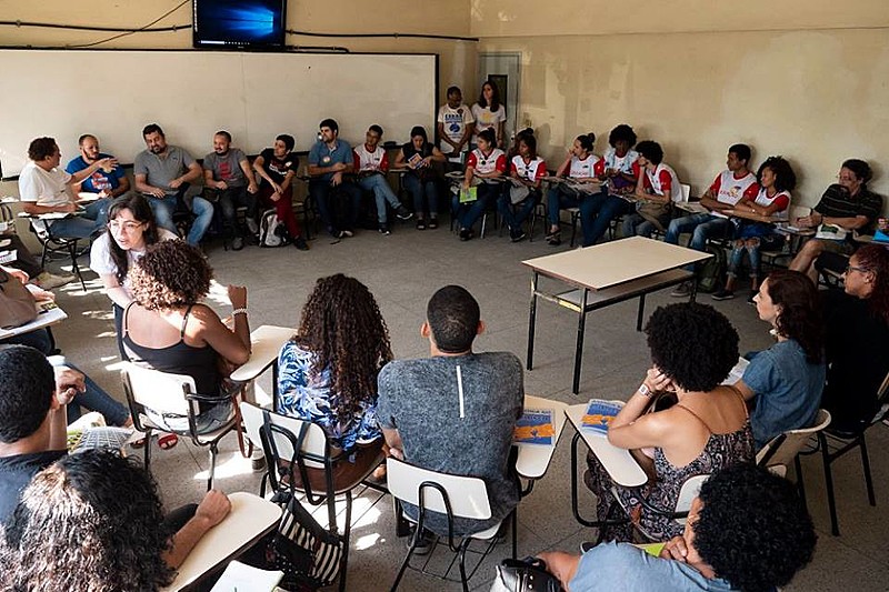 Plataforma reúne propostas de cariocas e fluminenses e provoca compromisso de candidaturas