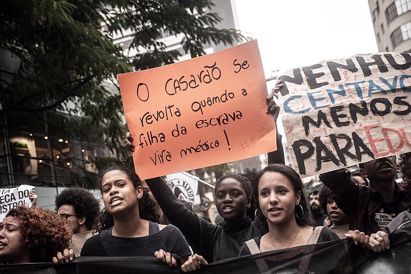 Protestos de 15 de maio em defesa da educação no Brasil
