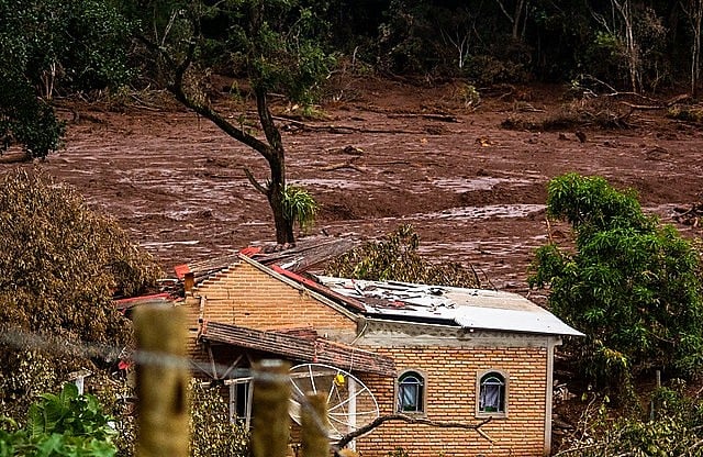 A cidade de Brumadinho, em Minas Gerais, foi coberta por 13 milhões de metros cúbicos de rejeitos