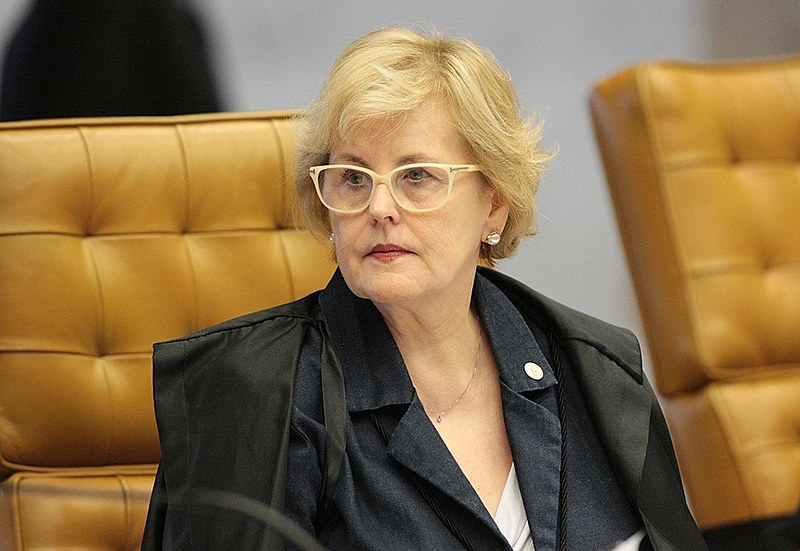 Presidenta do TSE, Rosa Weber negou, nesse domingo (9), o pedido de prorrogação do prazo para que PT substitua o cabeça da chapa eleitoral