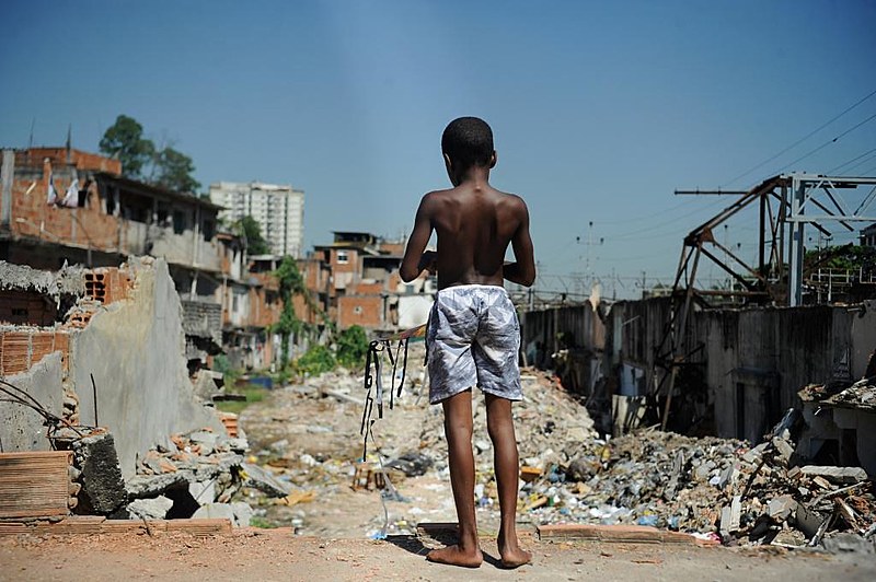 Favela do Metrô, no Rio de Janeiro, após demolição de ocupações consideradas irregulares, em 2014