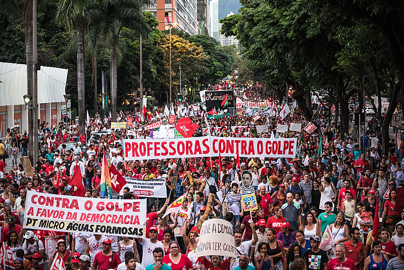 Protesto em BH, no dia 18 de março, foi um dos fatos escolhidos pelo Brasil de Fato MG