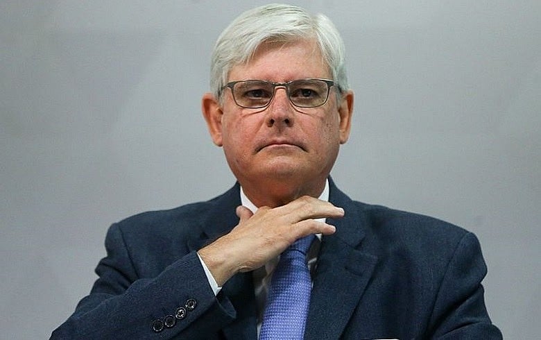 Peça da segunda denúncia de Rodrigo Janot já estaria pronto. Mandato termina no próximo domingo (17)