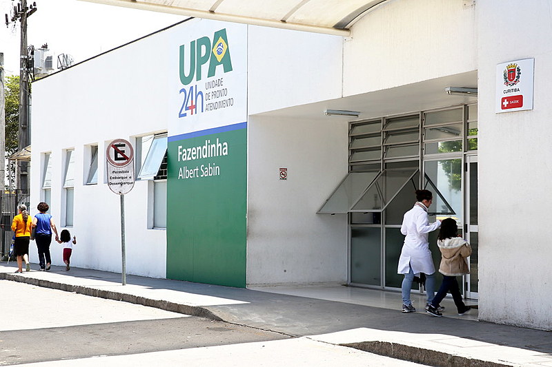 Secretário municipal alega que a saúde pública de Curitiba tem dívida milionária com empresas que fornecem materiais para as UPAs