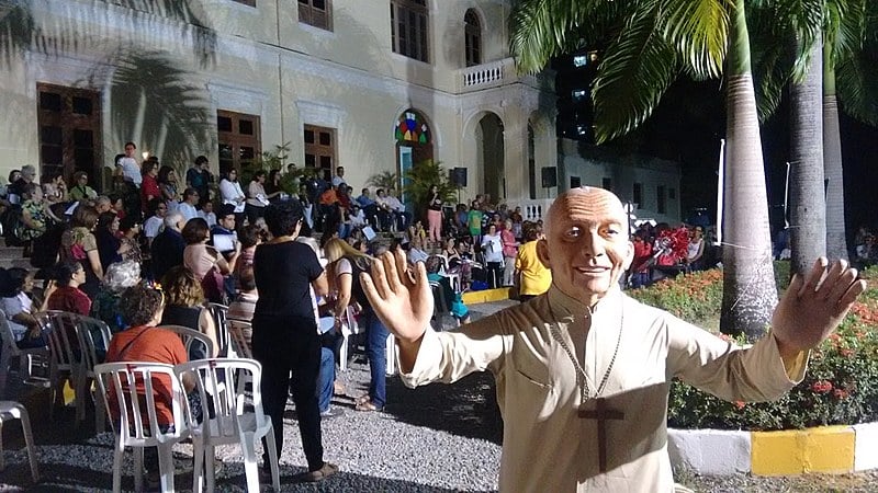 Jardim do Palácio de São José dos Manguinhos recebeu cerca de 300 pessoas na noite do dia 7.