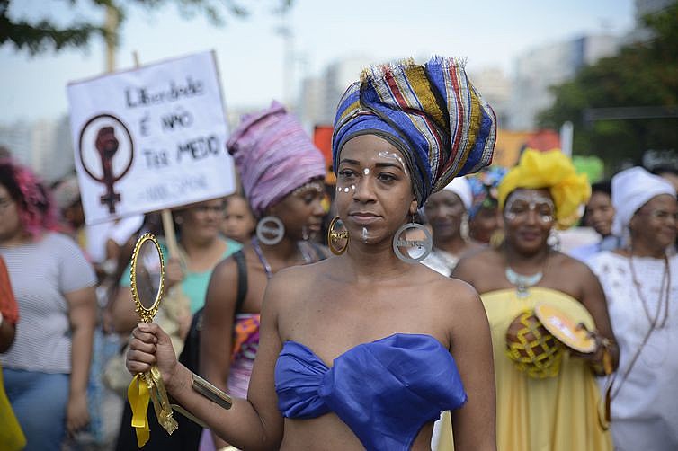 Marcha das Mulheres Negras protesta contra a violência que atinge as mulheres negras em todo o país